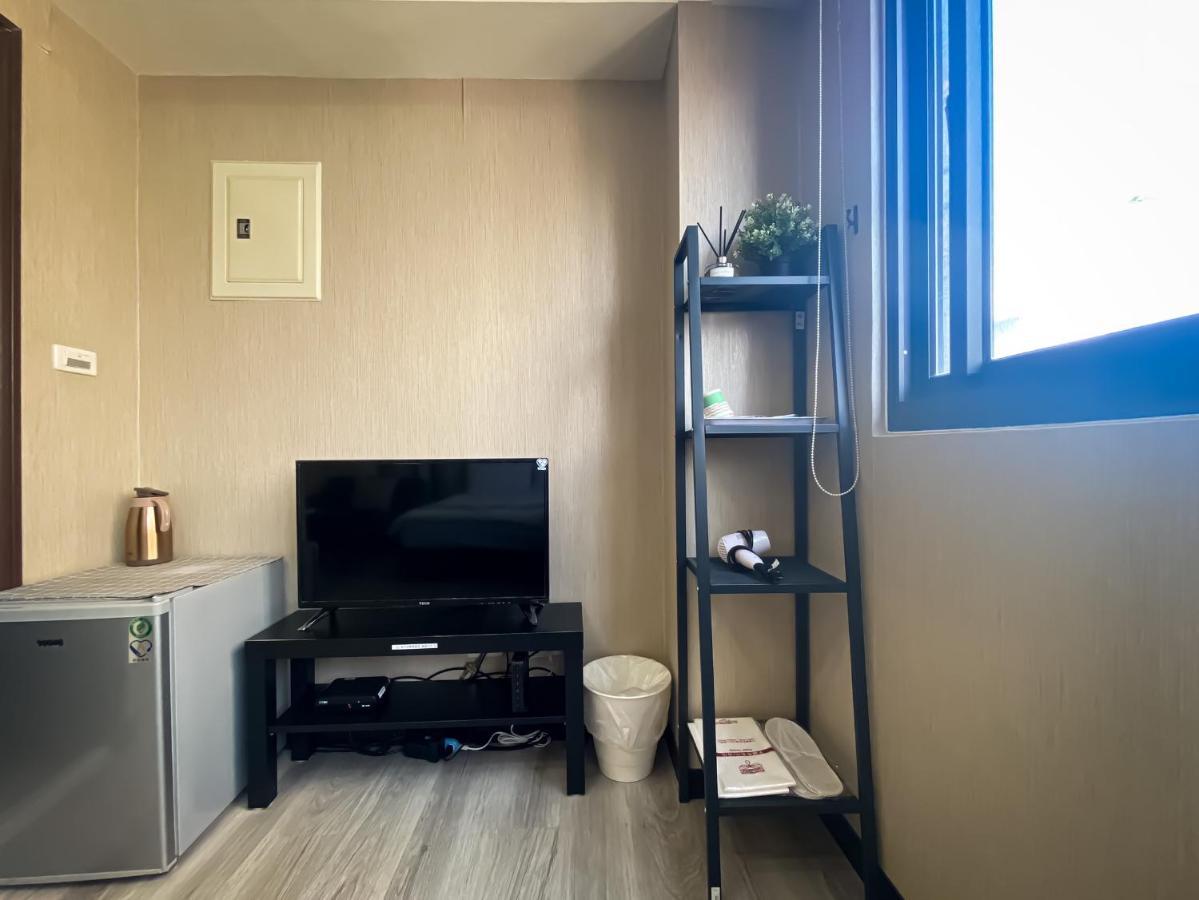 Apartamento 長月居 Taichung Exterior foto